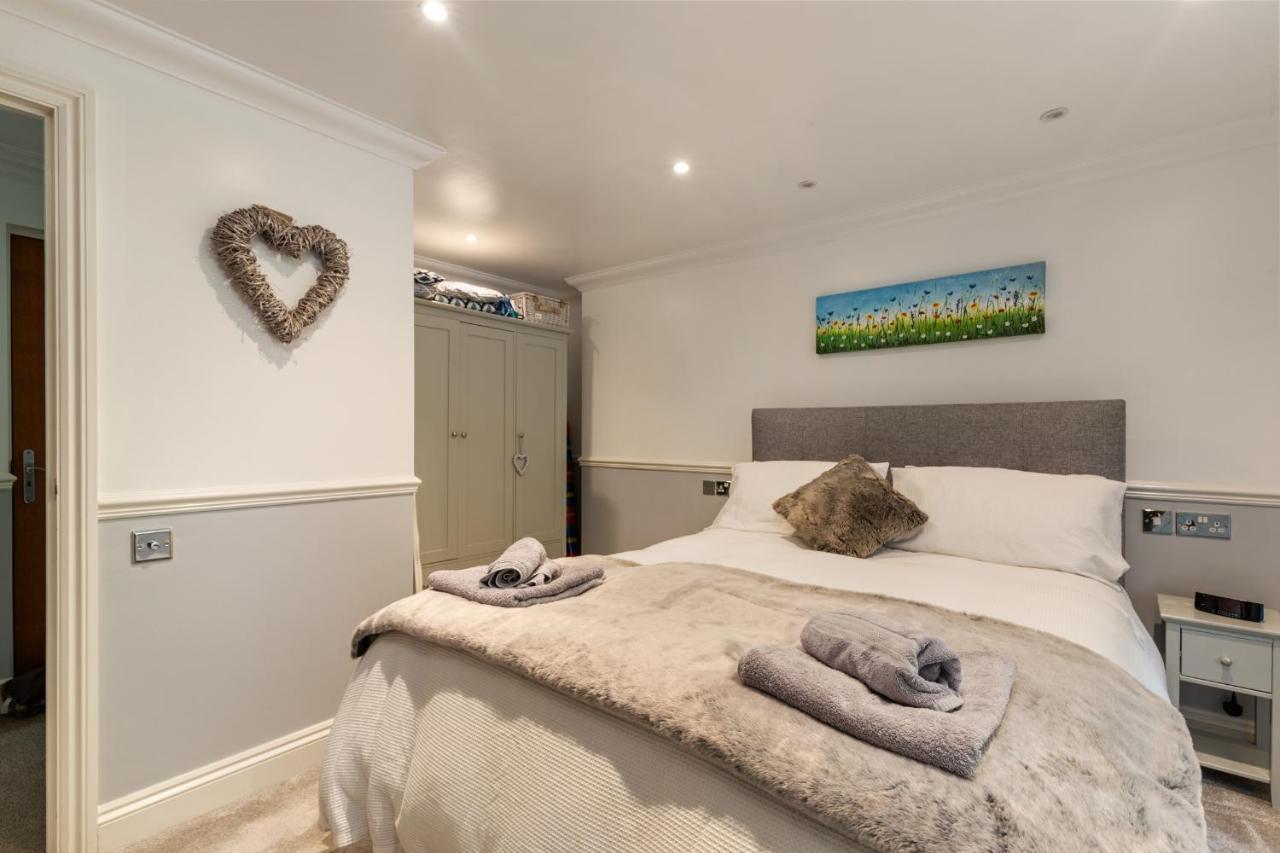 3 South Beach Court - Cosy Seafront Apartment テンビー エクステリア 写真