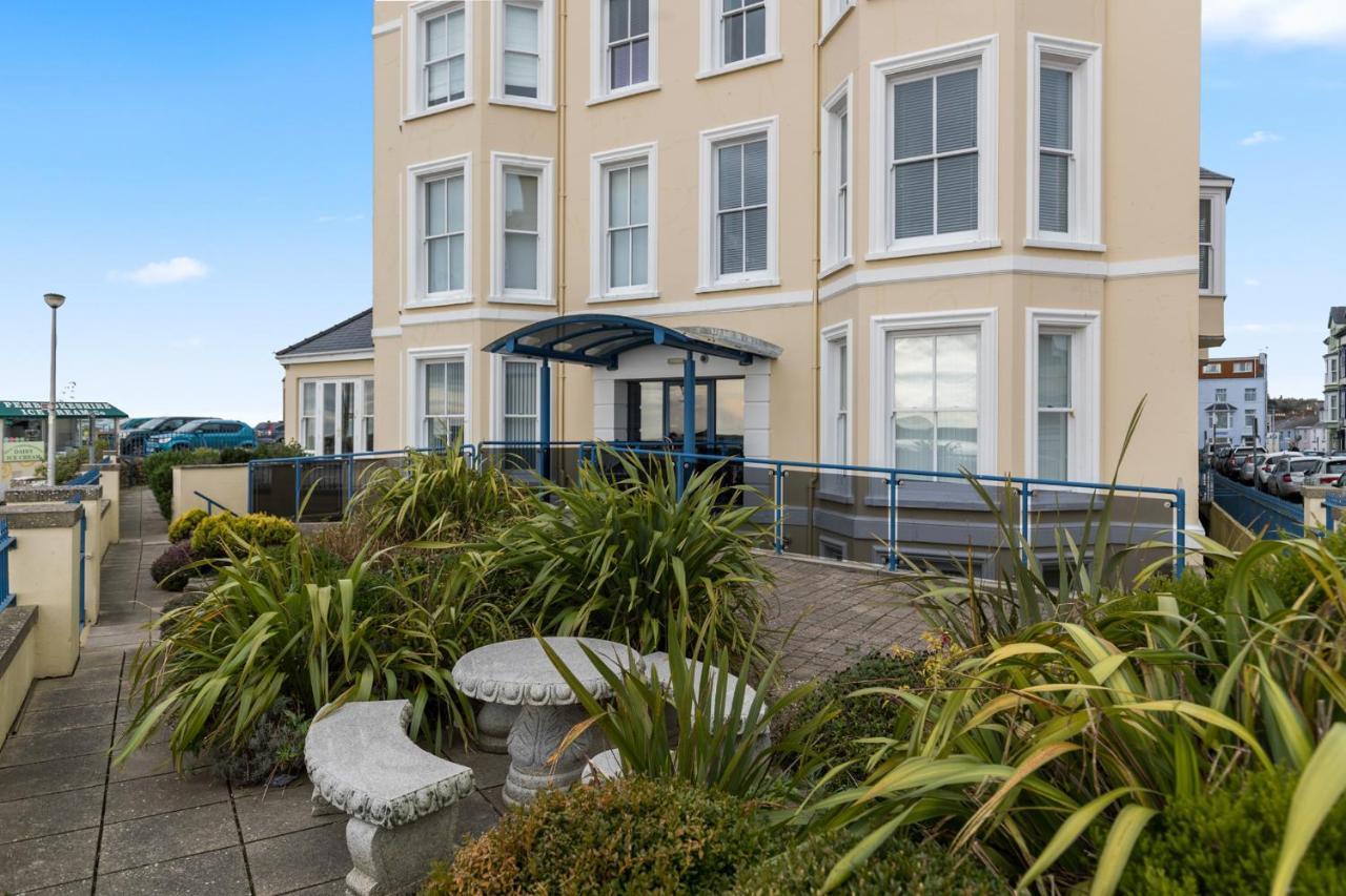 3 South Beach Court - Cosy Seafront Apartment テンビー エクステリア 写真